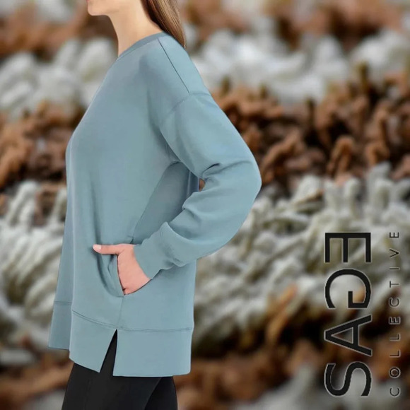 Sage Collective | Super Soft Tunic Top with Side Pockets | Light Green | NWT - Picture 2 of 3